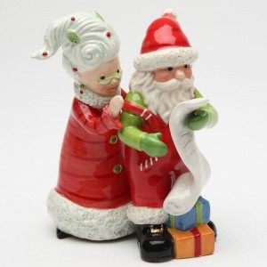 CosmosGifts Mrs.Claus and Santa Naughty or Nice 2-Piece Salt And Pepper Set SMOS1475